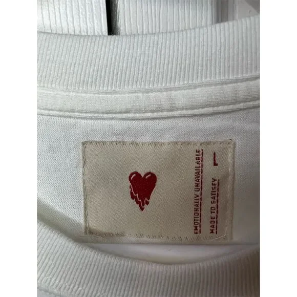 Emotionally Unavailable Unisex Graphic T-Shirt White Large Short Sleeve - Picture 5 of 7